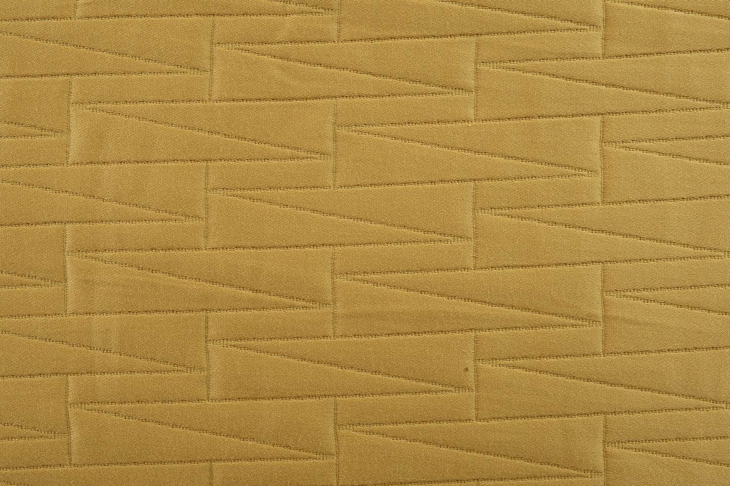 ZIG-ZAG EMBOSSED COTTON BEDSPREAD